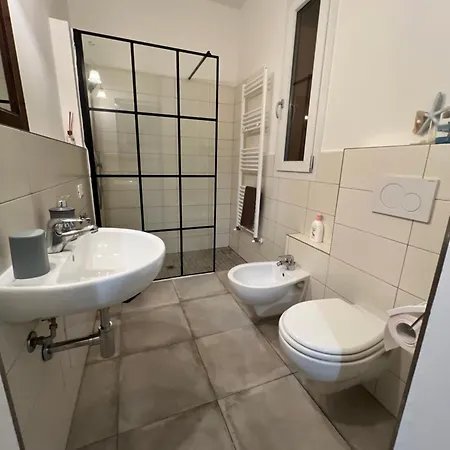 Monolocale Autostrada Di Con Ingresso Indipendente E Piano Cottura Appartement