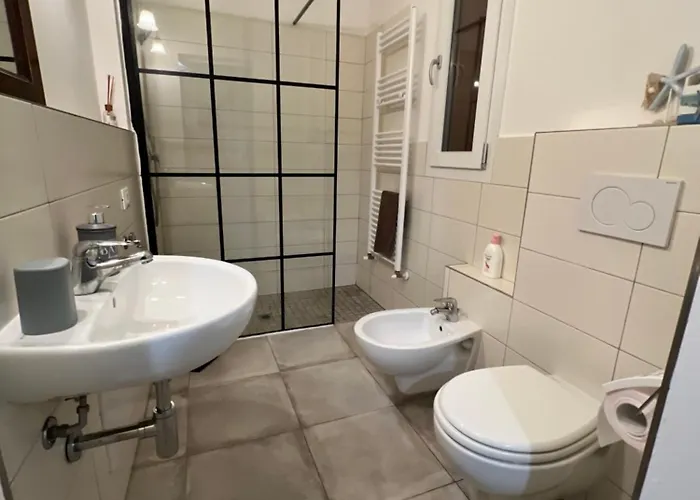 Monolocale Autostrada Di Con Ingresso Indipendente E Piano Cottura شقة